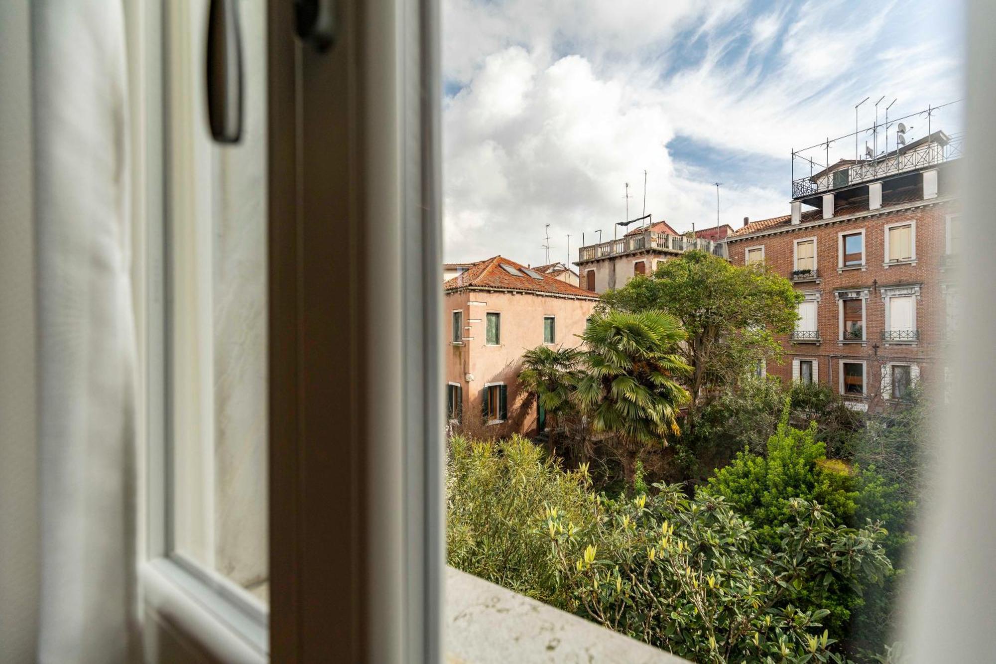 Ca' Naviglio Appartement Venetië Buitenkant foto